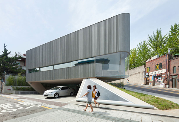 Steel Art Center1 Steel Contemporary Shaped Art Centre in South Korea