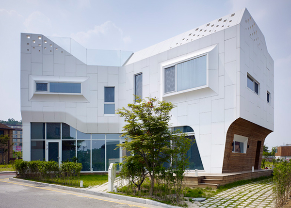 Office South Korea Curvy Eccentric White Residence With Square Perforations 