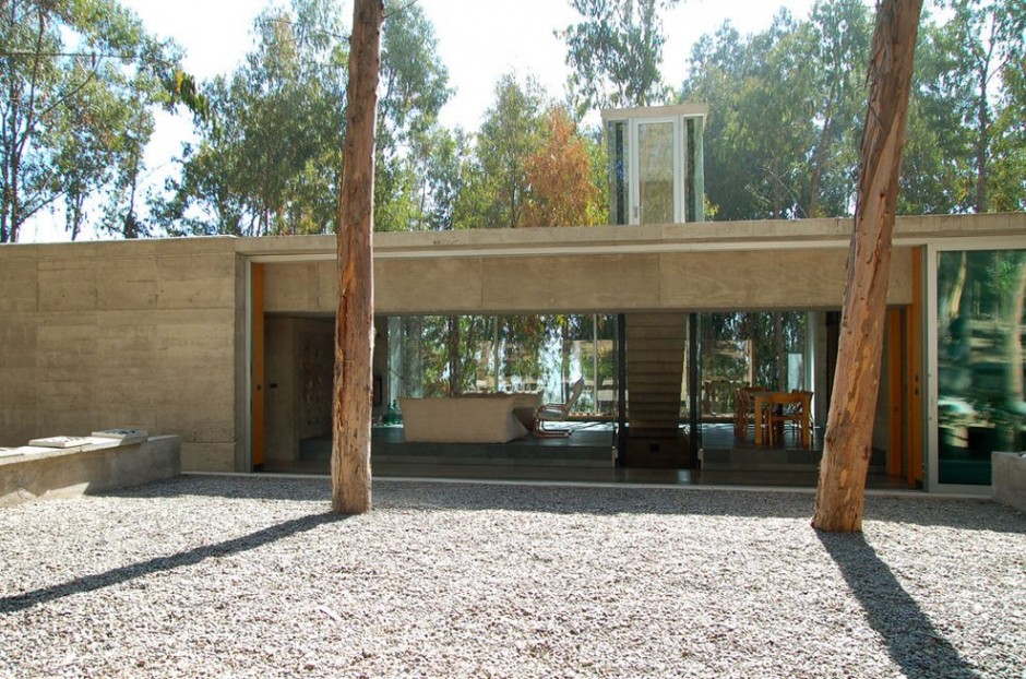 Omnibus House 6 Original Playful Layout Showcased by Omnibus House in Chile