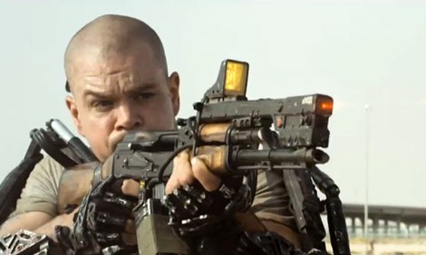 ‘Elysium’ Trailer: Robots, space, swords, explosions, bikinis, Matt Damon